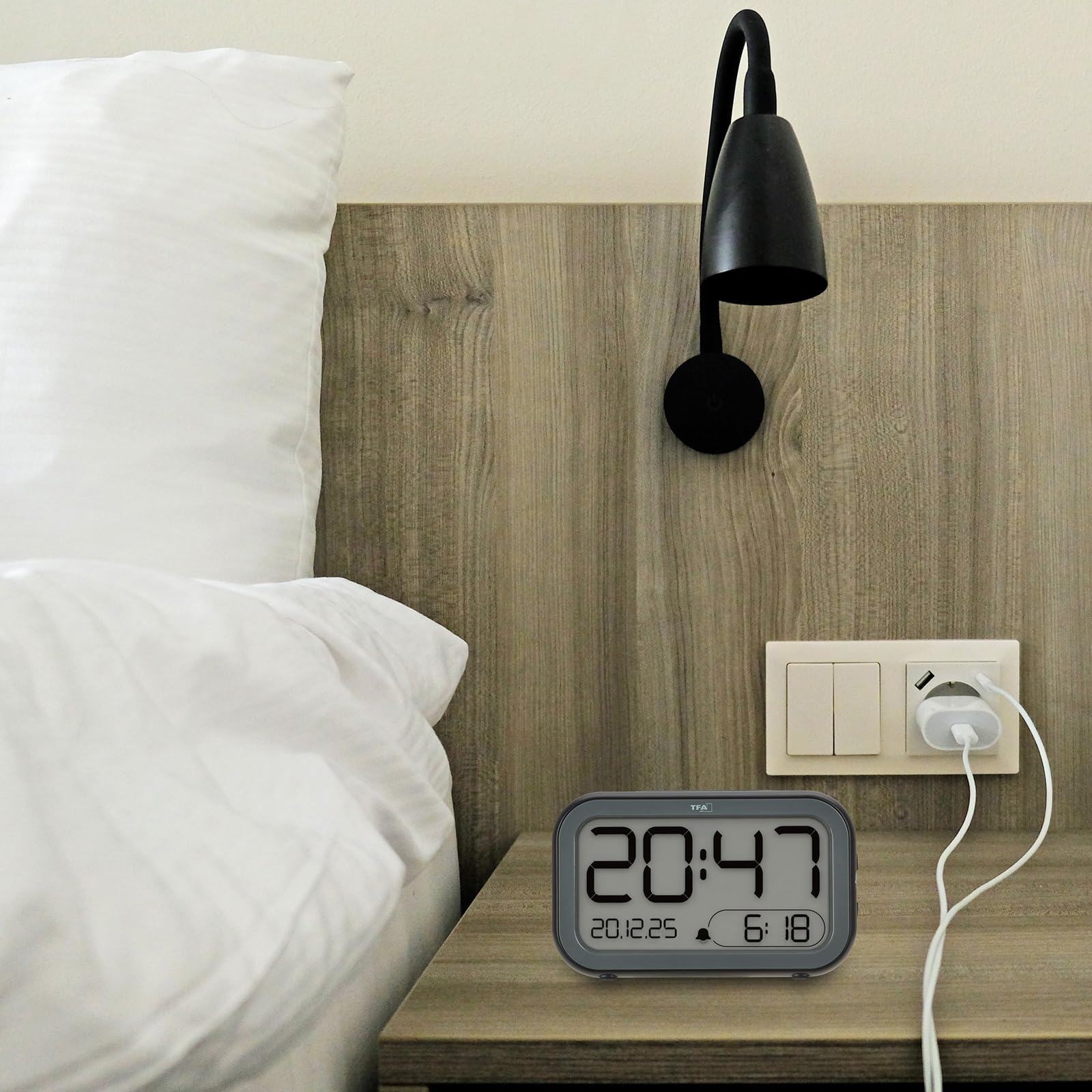 Настольные часы с будильником TFA "LCD-LED BINGO HYBRID" (60204801) — изображение 2